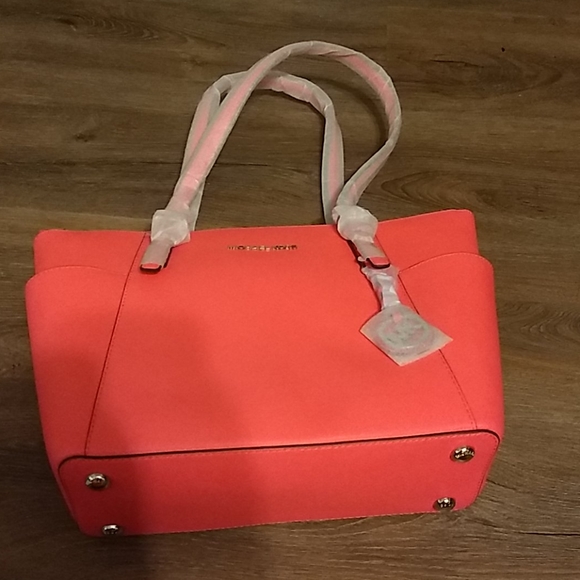 Michael Kors Handbags - Michael Kors Coral Hand Bag